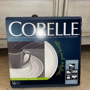 16 piece Corelle dish set
